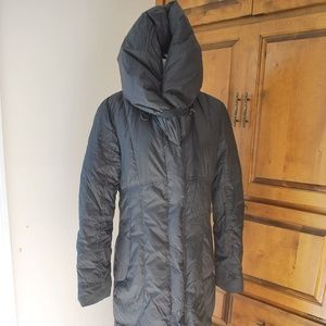 Tahari Black Winter Rare Coat sz 8